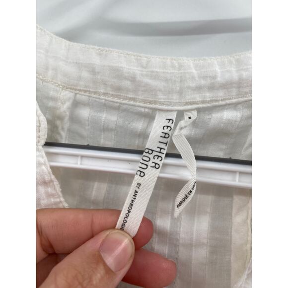 Feather Bone Anthropologie Lucille White Long High-Low Crochet Button Front Top - Picture 5 of 9